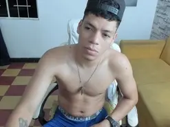 Amateur Watch Live Sex Cams of Mike_Guzman