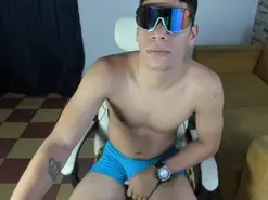 Amateur Live Sex of Mike_Guzman