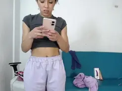 Amateur Adult Webcams of zoy_69