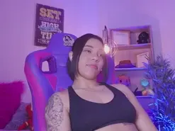 Amateur Free Porn Cam of MadelynRose