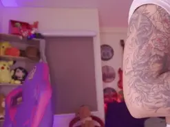 Amateur Live Porn of MadelynRose