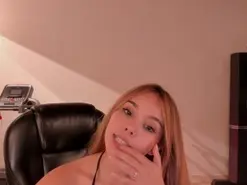 Amateur Best Webcam of CarolineGrace