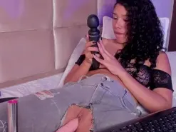 Amateur Free Porn Cam of Abby-