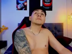 Amateur Free Live Porn of NicolasJames_Sc