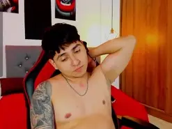Amateur Live Sex Cam of NicolasJames_Sc