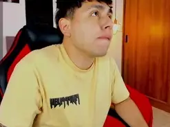 Amateur Live Porn of NicolasJames_Sc