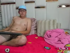 Amateur Adult Webcam of AlaiayStuard