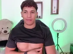 Amateur Adult Webcams of yoximanuelprime