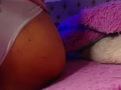 Amateur Free Porn Cam of Alanna-Brunette