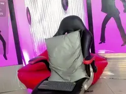 Amateur Adult Webcams of cristal_and_noa