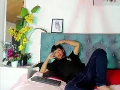 Amateur Adult Video Chat of AlexDuMontt