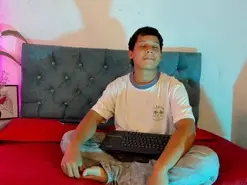 Amateur Free Live Porn of AlexDuMontt