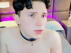 Amateur Live Porn of hollannd_