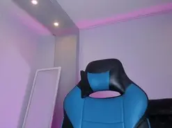 Amateur Live Sex Cam of Emily_bruss