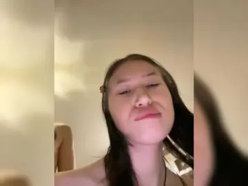 Bongacams Watch Live Sex Cams of Funny-Banny