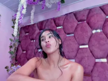 Bongacams Watch Live Sex Cams of MiaaDavis