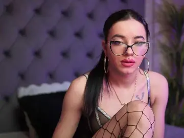 Bongacams Adult Video Chat of CallieDoll