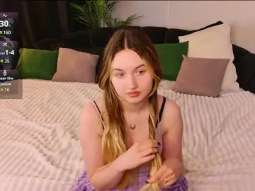 Bongacams Free Porn Cam of LillyEyess