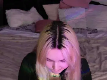 Bongacams Live Sex Cam of LillyEyess
