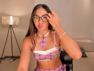 Bongacams Watch Live Sex Cams of OrianaFontaine