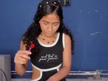 Bongacams Watch Live Sex Cams of Bemylover11