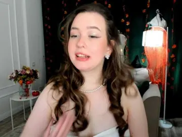 Bongacams Live Sex Cam of HoneyGlow