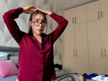 Bongacams Free Porn Cam of Bambiiiii