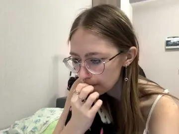 Bongacams Watch Live Sex Cams of VelvetCash