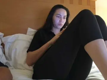 Bongacams Watch Live Sex Cams of Mr-and-Mrs-Smith-XXL