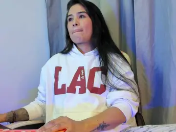 Bongacams Watch Live Sex Cams of allisonlove69