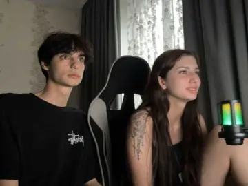Bongacams Live Sex Cam of Skynlayer