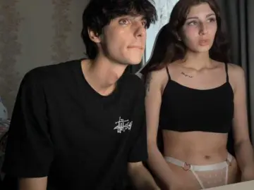 Bongacams Watch Live Sex Cams of Skynlayer