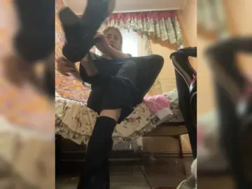Bongacams Sex Cam of alizii