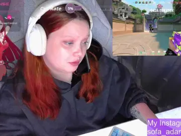 Bongacams Watch Live Sex Cams of AlinaAdams