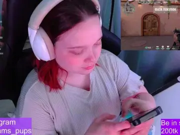 Bongacams Free Live Porn of AlinaAdams