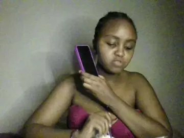 Bongacams Adult Webcams of Prettyval