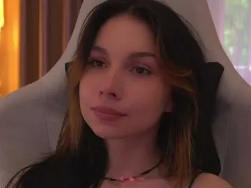 Bongacams Watch Live Sex Cams of DrammaQueennnn