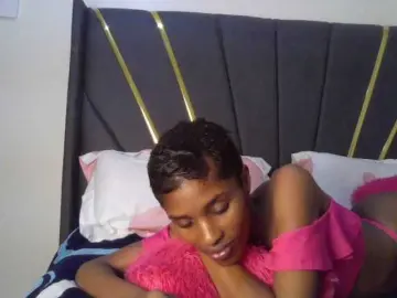 Bongacams Free Porn Cam of Fl0werssxoxo