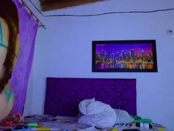 Bongacams Live Sex Cam of glory-holes