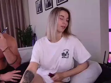 Bongacams Free Porn Cam of Vik1One1