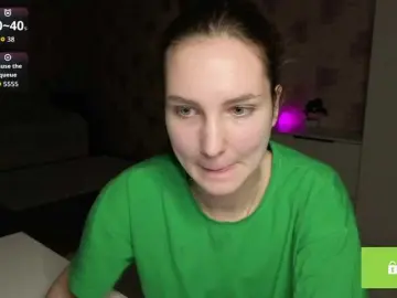 Bongacams Free Porn Cam of MaxieDungy