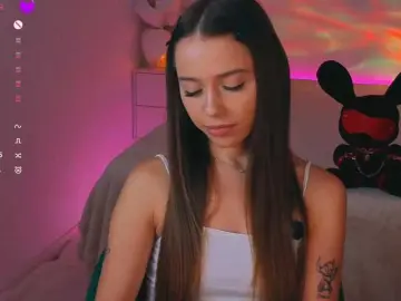 Bongacams Watch Live Sex Cams of MaybeBabeTV