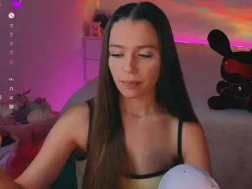 Bongacams Free Porn Cam of MaybeBabeTV