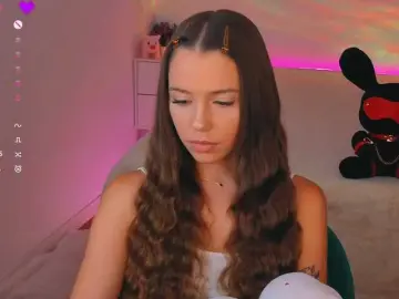 Bongacams Nude Webcam of MaybeBabeTV