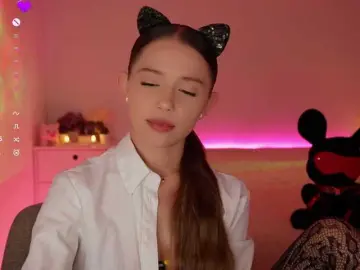 Bongacams Sex Chat of MaybeBabeTV