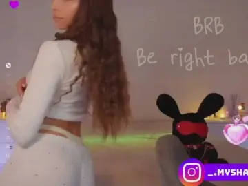 Bongacams Live Sex Cam of MaybeBabeTV