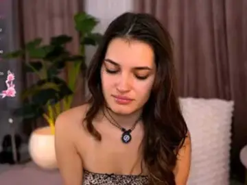 Bongacams Watch Live Sex Cams of SweetAuraaa