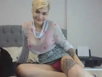 Bongacams Nude Webcam of KiraSaint