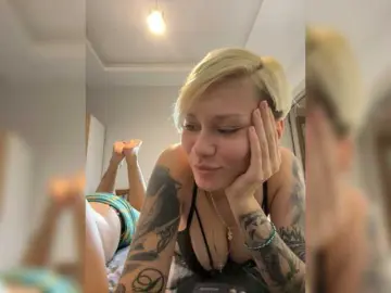 Bongacams Live Sex Cam of KiraSaint