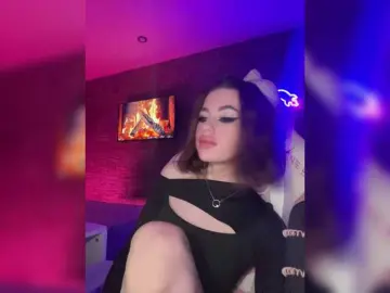 Bongacams Watch Live Sex Cams of HotGirlEva